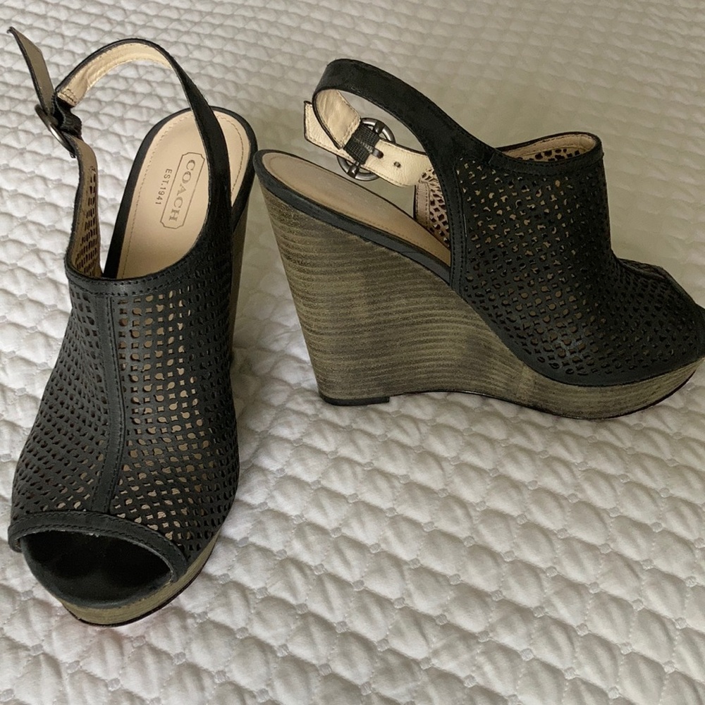 EUC- Black Coach Jaklyn Wedge/Platform